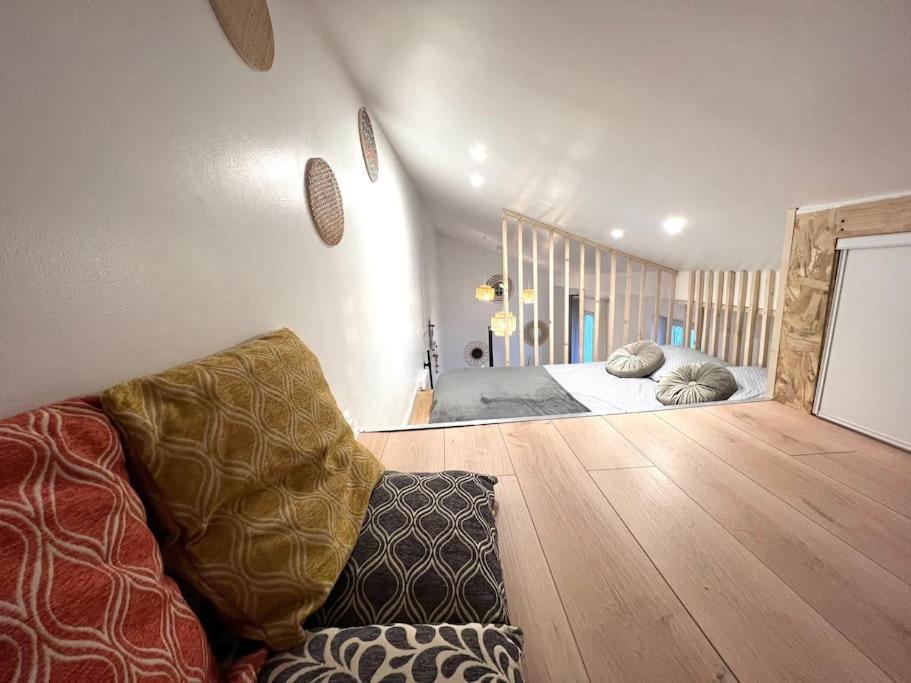 Jolie Mini Maison Lovely Tiny House Витри-сюр-Сен Экстерьер фото