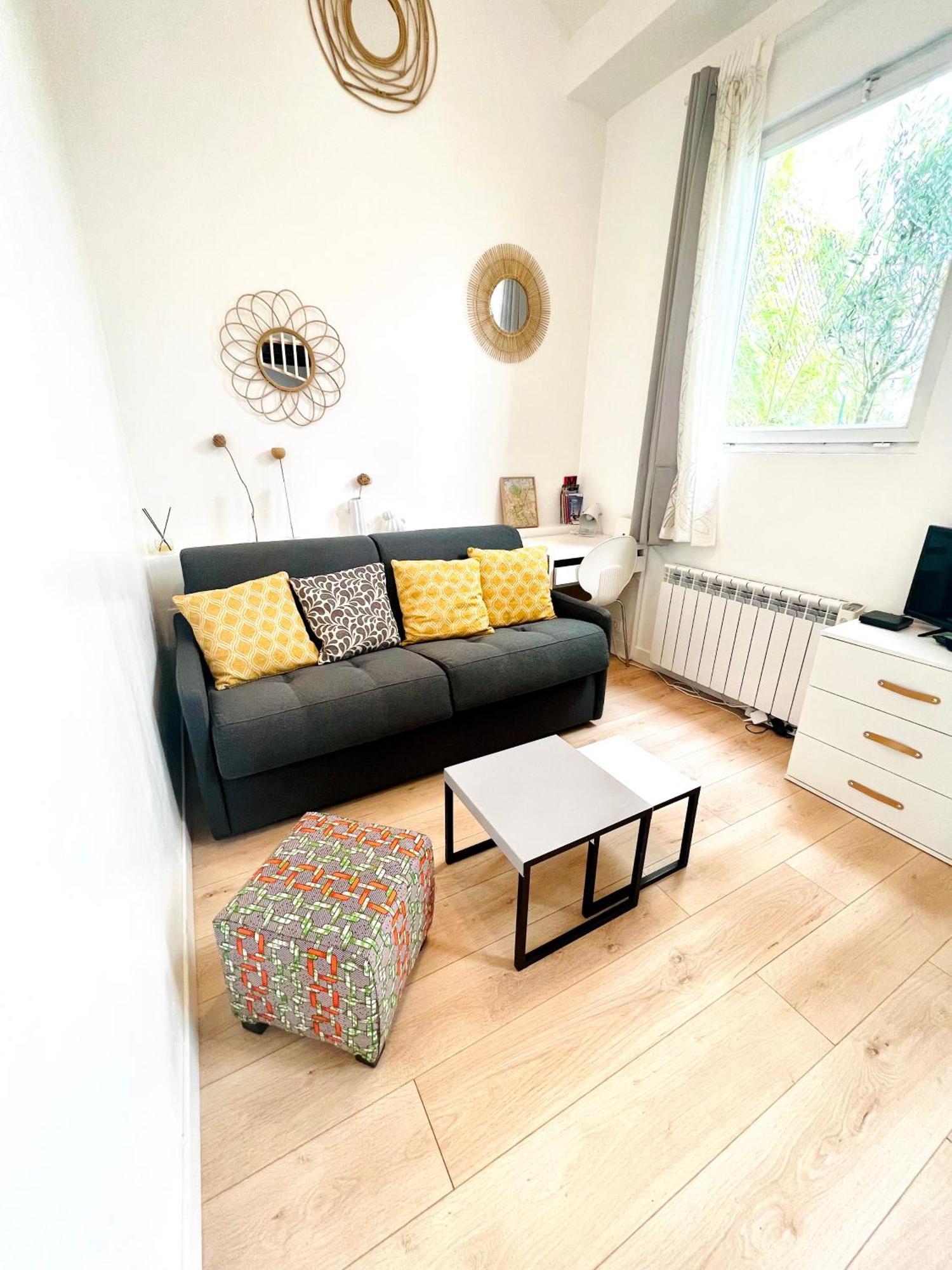 Jolie Mini Maison Lovely Tiny House Витри-сюр-Сен Экстерьер фото